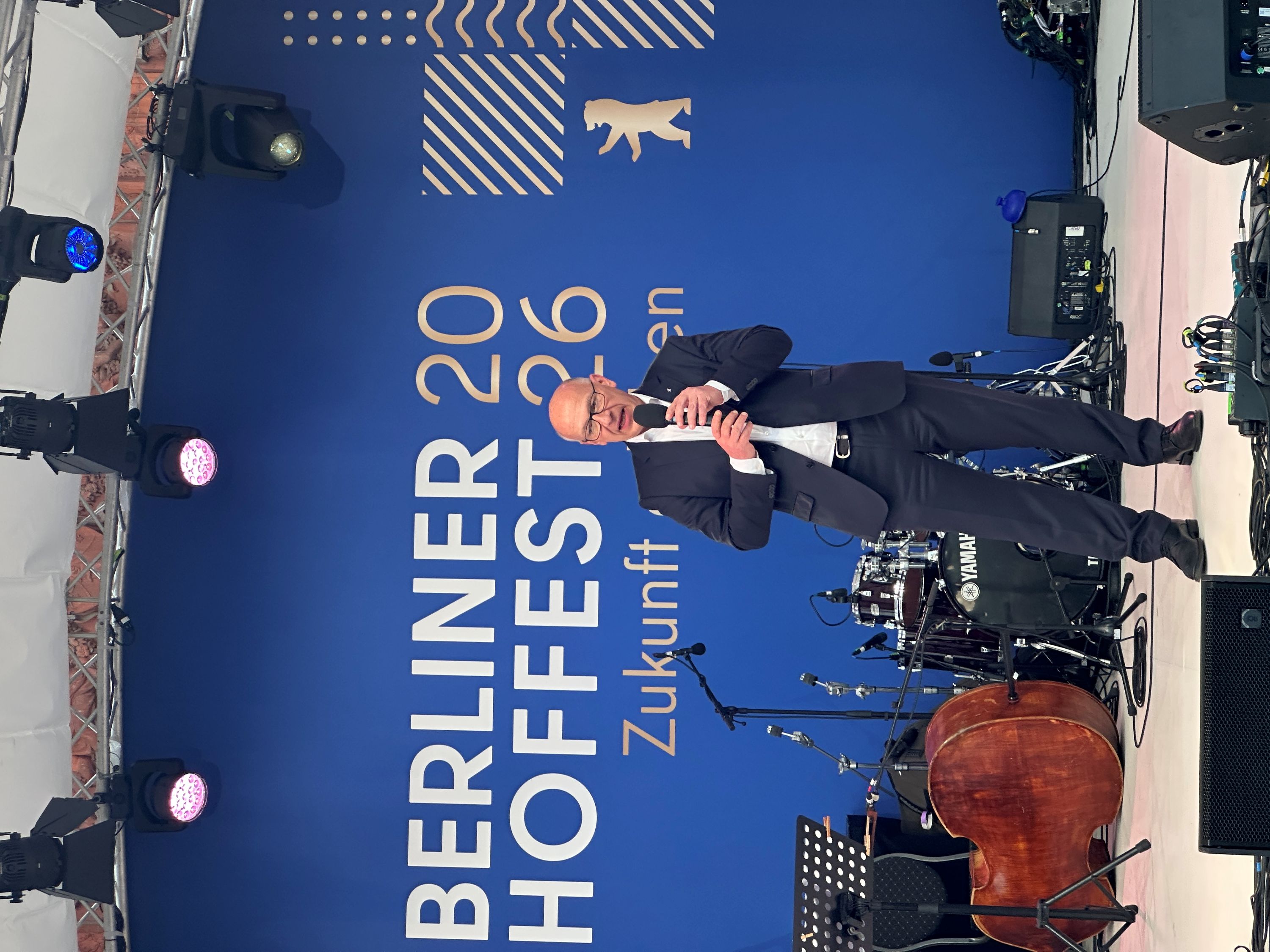 Zwei Tage vor seinem Rückzug als CDU-Spitzenkandidat warb Kai Wegner beim Berliner Hoffest 2026 noch eindringlich für Zuversicht, Zusammenhalt und eine gemeinsame Zukunft der Hauptstadt | BERLINboxx